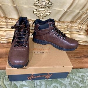 Weatherproof New Brown Boots